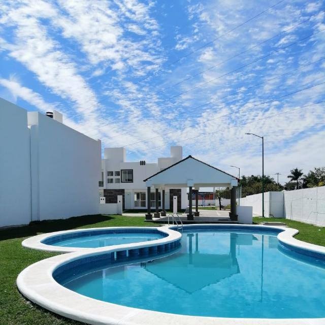 Conjunto con áreas verdes